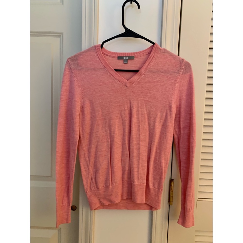 Uniqlo pink b neck long sleeve top size S